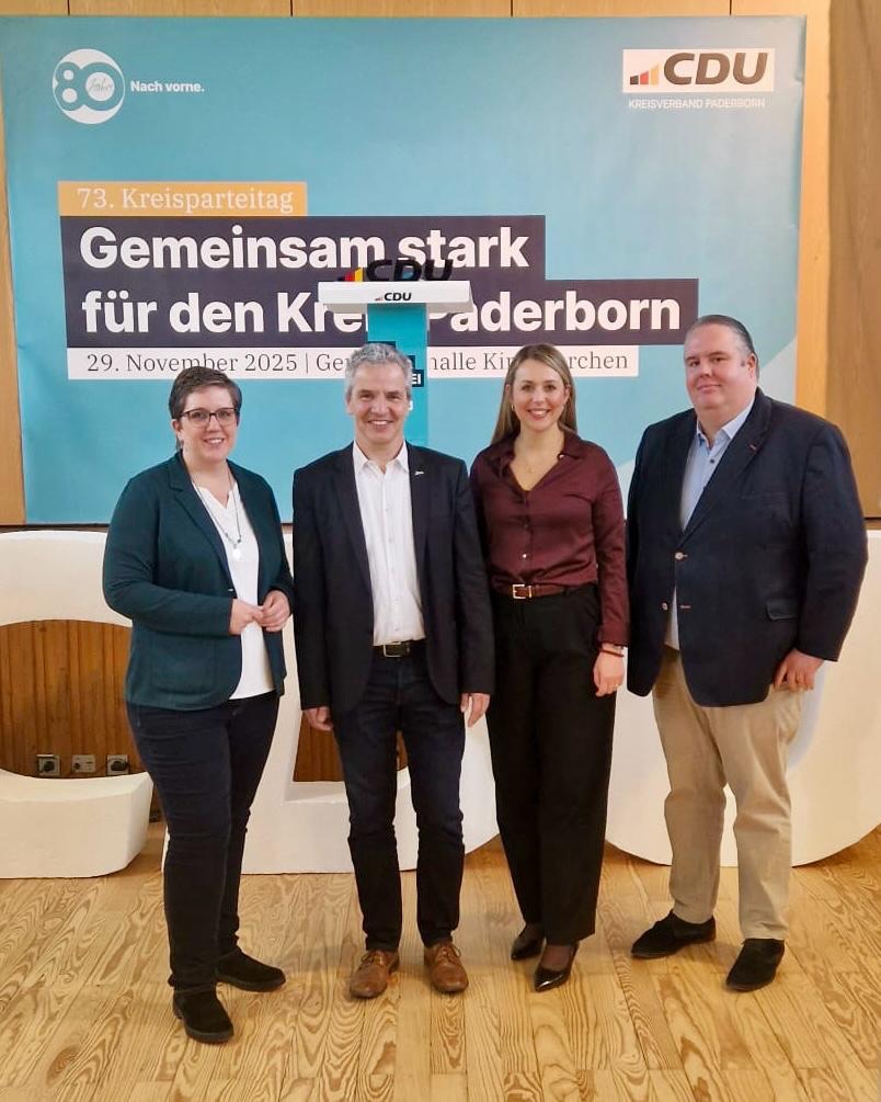 v.l.n.r.: Sabrina Henneke, Reinhold Hansmeier, Corinna Rotte und Christian M�ller-Albers